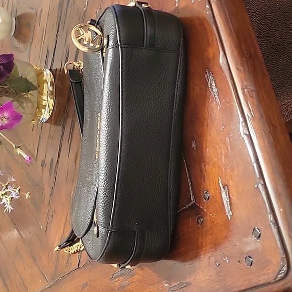 Michael Kors Black Bedford Legacy leather Shoulder Bag - Picture 4 of 8